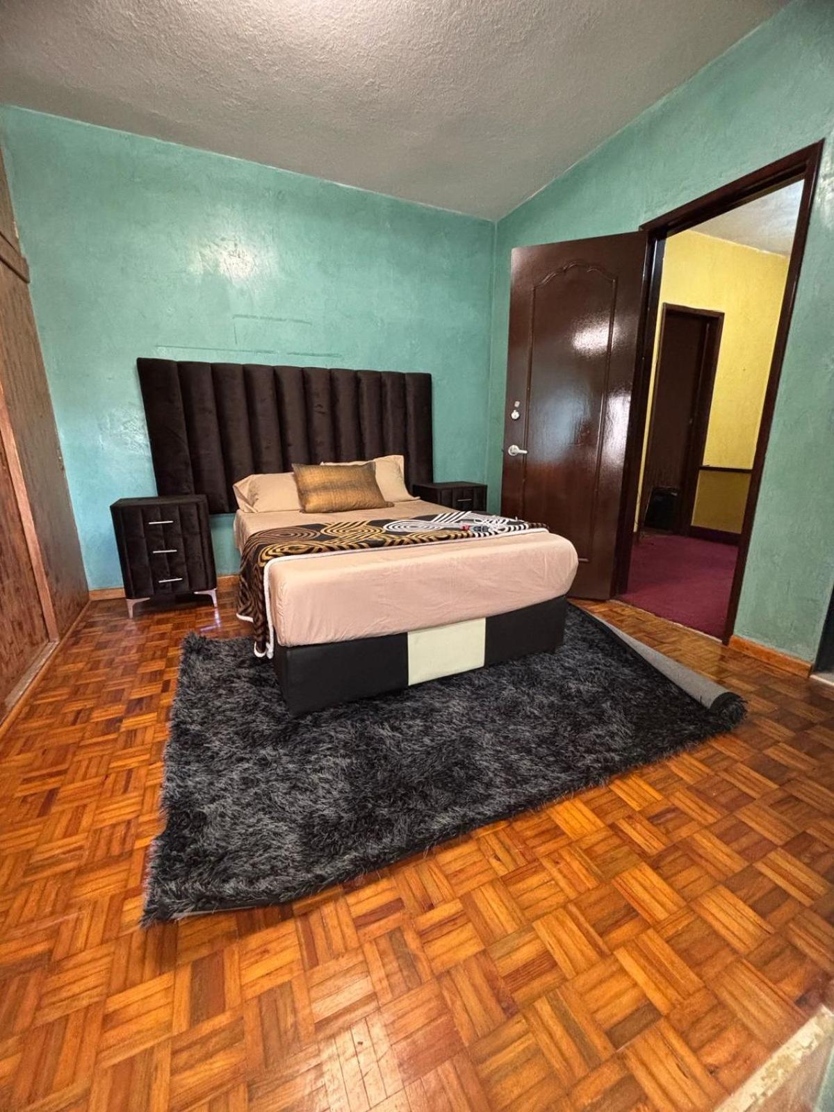 Esmeralda Homestay *